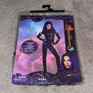 Young girls Halloween costume